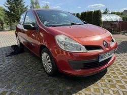 Czerwony Używany 2006 Renault Clio II Hatchback | 5000 zł (Dobra cena)