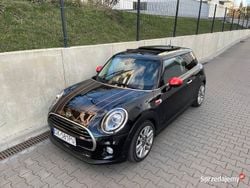 Czarny Używany 2019 Mini Cooper Hatchback | 71 999 zł (Uczciwa cena)