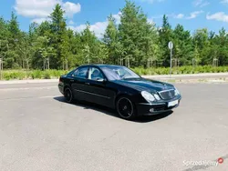 Czarny Używany 2002 Mercedes E500 Sedan/Limuzyna | 30 900 zł