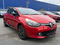 Czerwony Używany 2015 Renault Clio IV LIMITED Hatchback | 27 900 zł (Uczciwa cena)
