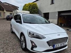 Biały Używany 2018 Ford Focus Kombi | 51 500 zł (Uczciwa cena)