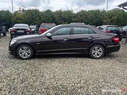 Brązowy Używany 2010 Mercedes E300 Sedan/Limuzyna | 40 990 zł