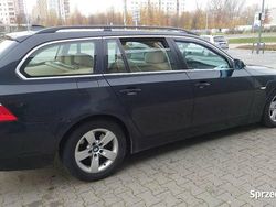 Czarny Używany 2006 BMW 530 Kombi | 17 500 zł (Dość drogi)