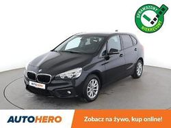 Czarny Używany 2017 BMW 1500 Minivan | 47 600 zł