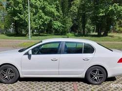 Biały Używany 2012 Skoda Superb Hatchback | 26 500 zł (Dobra cena)