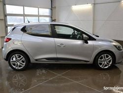 Srebrny (metalik) Używany 2015 Renault Clio IV Hatchback | 15 500 zł