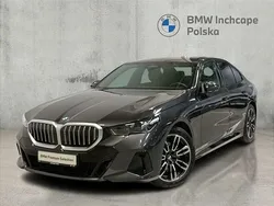 Szary sophisto z brylantowym połyskiem metalizowany Używany 2024 BMW 520 Comfort Edition Sedan/Limuzyna | 249 900 zł