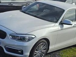 Biały Używany 2018 BMW 118 Hatchback | 43 999 zł