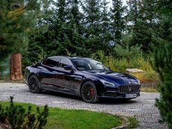 Granatowy Używany 2019 Maserati Quattroporte GranLusso Sedan/Limuzyna | 264 777 zł