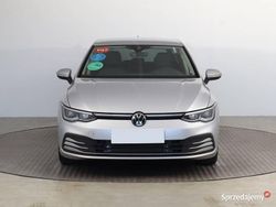 Srebrny Używany 2022 VW Golf VIII Hatchback | 67 999 zł (Uczciwa cena)