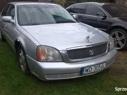 Srebrny Używany 2000 Cadillac Deville Sedan/Limuzyna | 17 500 zł