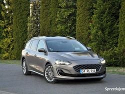 Inny (metalik, perła) Używany 2019 Ford Focus Vignale Kombi | 59 900 zł (Uczciwa cena)