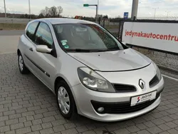 Srebrny (metalik) Używany 2006 Renault Clio II Hatchback | 8700 zł (Uczciwa cena)