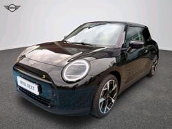 Midnight black ii Używany 2024 Mini Cooper SE Hatchback | 145 500 zł (Dobra cena)