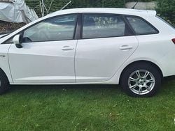 Biały Używany 2015 Seat Ibiza ST Kombi | 18 800 zł (Uczciwa cena)