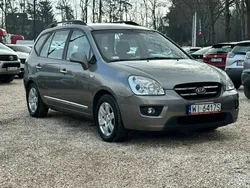 Beżowy (metalik) Używany 2008 Kia Carens 2 Minivan | 12 800 zł (Dobra cena)