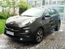Czarny Używany 2021 Kia Sportage 2 SUV | 89 000 zł (Uczciwa cena)