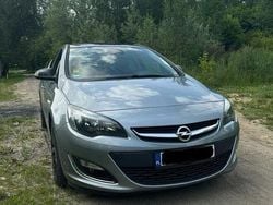 Szary Używany 2013 Opel Astra Hatchback | 32 000 zł (Dość drogi)
