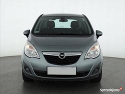 Srebrny Używany 2010 Opel Meriva Minivan | 14 999 zł (Uczciwa cena)
