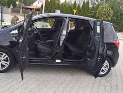 Czarny Używany 2010 Opel Meriva Minivan | 13 800 zł (Uczciwa cena)