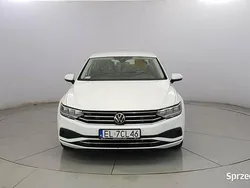Biały Używany 2021 VW Passat Business Sedan/Limuzyna | 95 900 zł (Uczciwa cena)