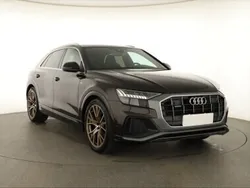 Brązowy Używany 2023 Audi Q8 SUV | 332 500 zł