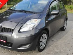 Grafitowy Używany 2009 Toyota Yaris Hatchback | 16 900 zł (Uczciwa cena)
