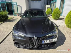 Czarny (metalik) Używany 2020 Alfa Romeo Giulia Quadrifoglio Sedan/Limuzyna | 285 000 zł
