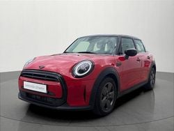 Chili red Używany 2022 Mini Cooper Hatch Hatchback | 118 900 zł