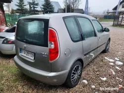 Beżowy Używany 2010 Skoda Roomster Minivan | 14 000 zł (Uczciwa cena)