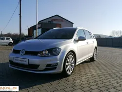 Srebrny (metalik) Używany 2016 VW Golf VII Kombi | 44 900 zł (Dość drogi)