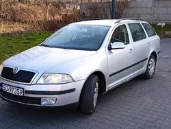 Srebrny Używany 2006 Skoda Octavia Kombi | 14 400 zł (Uczciwa cena)