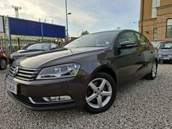 Brązowy Używany 2014 VW Passat Sedan/Limuzyna | 38 900 zł (Dobra cena)