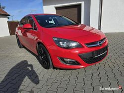 Czerwony (metalik) Używany 2013 Opel Astra OPC Hatchback | 18 900 zł (Uczciwa cena)