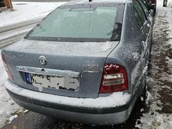 Inny kolor Używany 2004 Skoda Octavia Hatchback | 2900 zł (Dobra cena)