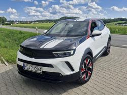 Biały (metalik) Używany 2022 Opel Mokka Sport SUV | 71 990 zł (Uczciwa cena)