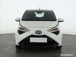 Biały Używany 2021 Toyota Aygo Hatchback | 37 999 zł (Uczciwa cena)