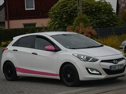 Biały Używany 2015 Hyundai i30 Hatchback | 31 900 zł (Dobra cena)