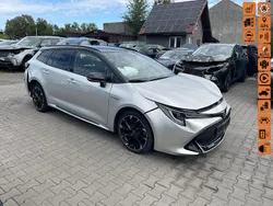 Srebrny (metalik) Używany 2021 Toyota Corolla Kombi | 39 900 zł