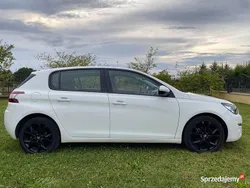 Biały Używany 2014 Peugeot 308 Hatchback | 28 500 zł (Uczciwa cena)