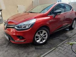 Czerwony (metalik) Używany 2017 Renault Clio IV Hatchback | 26 800 zł (Dość drogi)