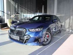 Niebieski phytonic metalizowany Używany 2024 BMW 520 Comfort Edition Sedan/Limuzyna | 316 900 zł