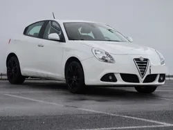 Biały Używany 2011 Alfa Romeo Giulietta Hatchback | 17 999 zł (Dobra cena)