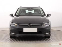 Szary Używany 2021 VW Golf VIII Kombi | 61 999 zł (Uczciwa cena)