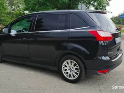 Czarny Używany 2012 Ford Grand C-Max Minivan | 16 900 zł (Dobra cena)