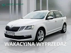 Biały Używany 2020 Skoda Octavia Ambition Kombi | 30 100 zł (Uczciwa cena)