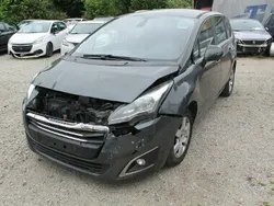 Szary Używany 2016 Peugeot 5008 Minivan | 18 900 zł