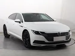 Biały Używany 2018 VW Arteon Sedan/Limuzyna | 76 999 zł (Super Cena)