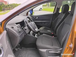 Brązowy Używany 2017 Renault Captur SUV | 43 600 zł (Uczciwa cena)