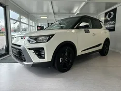 Biały (metalik) Używany 2023 Ssangyong Tivoli SUV | 114 990 zł